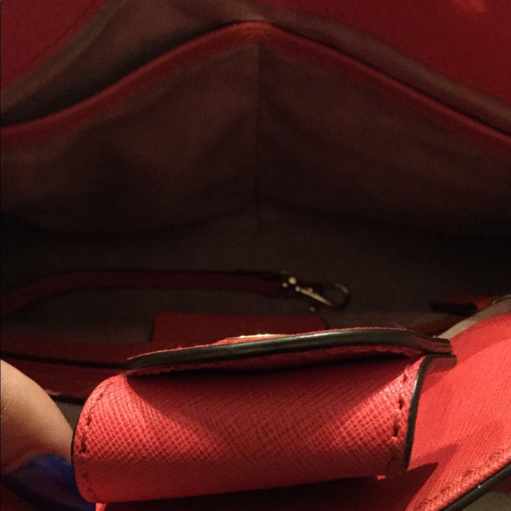 Good looking MK Hamilton tote in Watermelon! - Picture 2 of 6